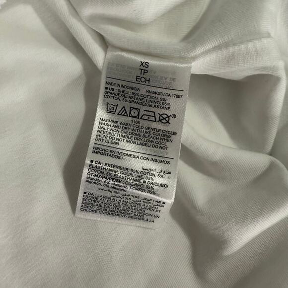 NWT Old Navy Bodysuit Tank Top, Snap Closure Bodysuit Basic, White, Stretchy, XS - Picture 6 of 7